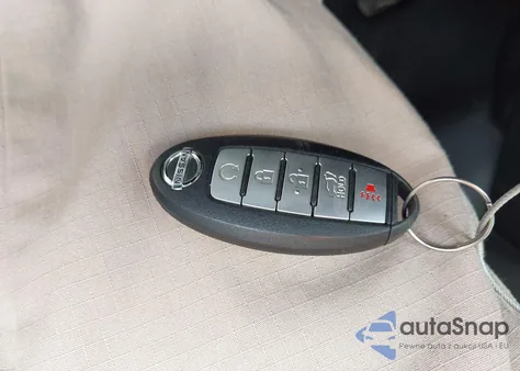 2017 Nissan Rogue Sl z USA, uszkodzony, nr VIN 5N1AT2MV7HC794711